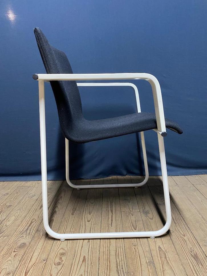 Vintage jaren 80 Design Vergaderstoel/Eetkamerstoel, Huis en Inrichting, Stoelen, Zo goed als nieuw, Eén, Metaal, Stof, Zwart