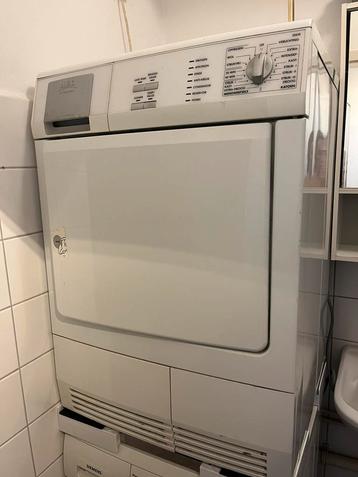 AEG wasdroger beschikbaar voor biedingen
