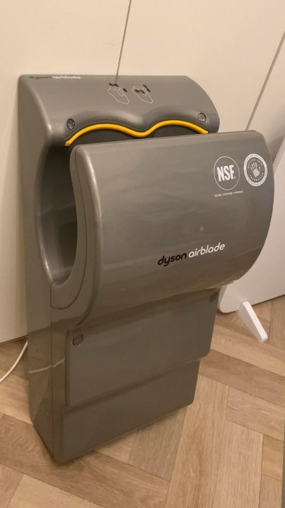 Dyson Airblade handdroger, Doe-het-zelf en Verbouw, Sanitair, Zo goed als nieuw, Ophalen of Verzenden