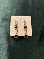 Oorbellen verguld  kerstcadeau 🎄, Overige materialen, Ophalen of Verzenden, Zo goed als nieuw, Knopjes of Stekers