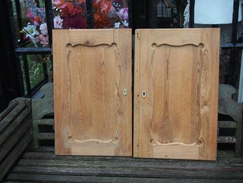 2 Oude houten Deurtjes/Luiken, Antiek en Kunst, Antiek | Woonaccessoires, Ophalen of Verzenden