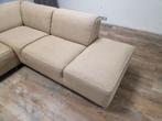 Mooi Groot Beige Hoekbank, Huis en Inrichting, Banken | Bankstellen, Info@banxtel.nl, 3194DC, Gebruikt, Hoekbank