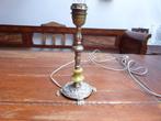 Mooi vormgegeven metalen lampje, Antiek en Kunst, Antiek | Lampen, Ophalen of Verzenden