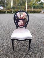 Leuke medaillon stoel opnieuw gestoffeerd konijn, Antiek en Kunst, Antiek | Meubels | Stoelen en Banken, Ophalen of Verzenden