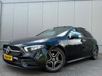 Mercedes-Benz A-Klasse 180 AMG LINE PANO CAM LANE ASS, Auto's, Mercedes-Benz, 65 €/maand, 136 pk, 4 cilinders, Zwart