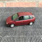 1:43 RENAULT MÉGANE SCÉNIC, Hobby en Vrije tijd, Modelauto's | 1:43, Ophalen of Verzenden, Gebruikt, Auto