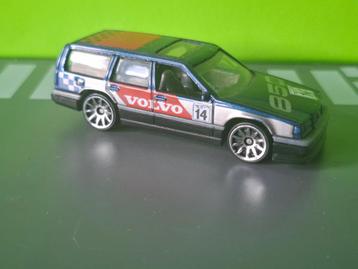 Hotwheels - Volvo 850 Estate Race [blauw] 1/64 beschikbaar voor biedingen