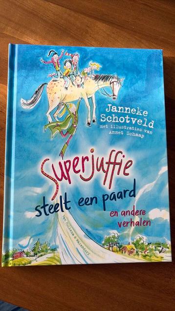 Superjuffie steelt een paard beschikbaar voor biedingen
