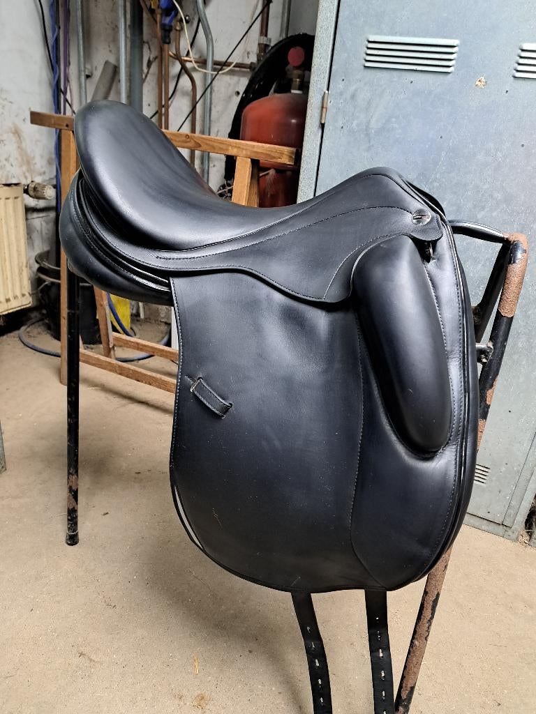 Erreplus freestyle 17inch dressuurzadel, Ophalen of Verzenden, Zo goed als nieuw, Dressuur