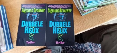 Sigmund Brouwer - Dubbele helix (spannend christelijk boek), Boeken, Thrillers, Gelezen, Nederland, Ophalen of Verzenden