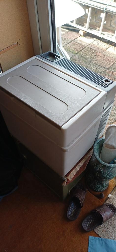 Elektrische/Gas Koelbox 12V - Ideaal voor Camping!, Witgoed en Apparatuur, Koelkasten en IJskasten, Gebruikt, Zonder vriesvak