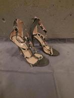 Khaki hakken van Primark, Maat 39, nieuwe, Ophalen of Verzenden, Nieuw, Groen