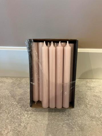 58 stuks dinerkaarsen licht roze / nude / blush 19,5 cm beschikbaar voor biedingen
