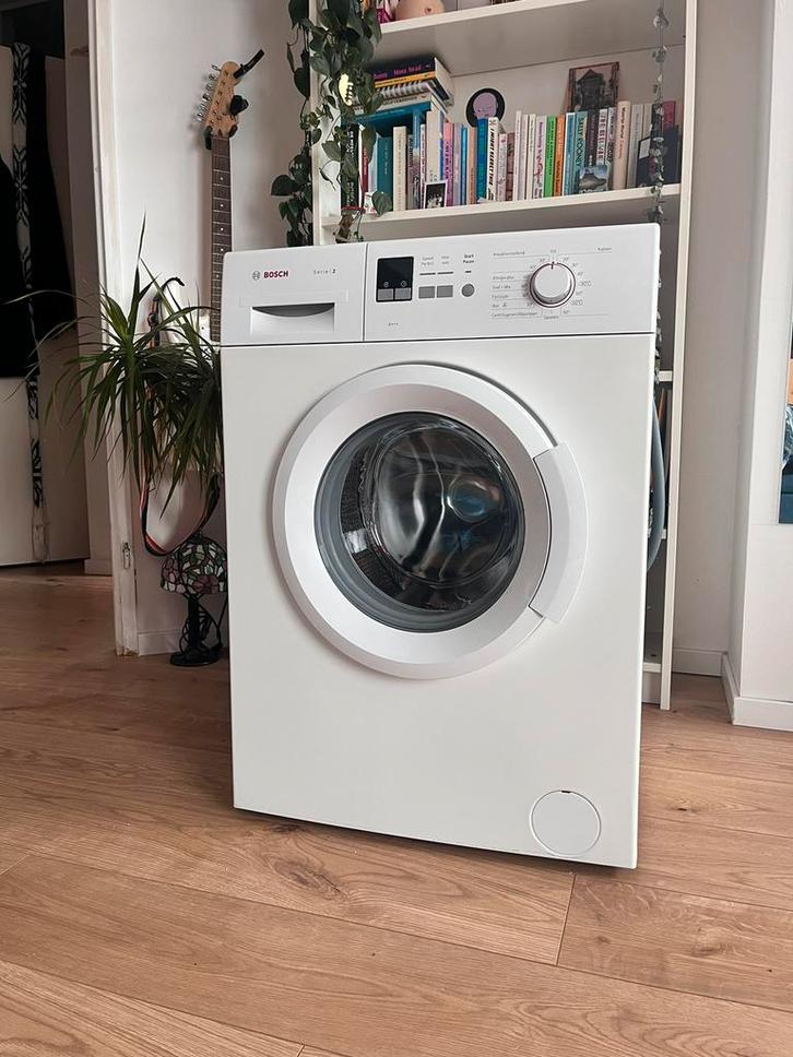 Bosch wasmachine Serie 2, Witgoed en Apparatuur, Wasmachines, Gebruikt, 6 tot 8 kg, 85 tot 90 cm, 1200 tot 1600 toeren, Ophalen