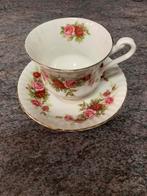 Vintage kop en schotel Royal standard English roses, Ophalen of Verzenden, Zo goed als nieuw, Porselein, Kop en/of schotel