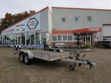 Henra autoambulance│400 x 180 (l x b)│2000 kg.│rijklaar! beschikbaar voor biedingen