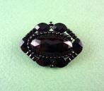Antieke rouw broche van git, jet steen, Verzenden, Overige materialen, Broche