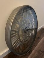 Stoere Wandklok met Tandwielen, Huis en Inrichting, Woonaccessoires | Klokken, Ophalen, Gebruikt, Analoog, Wandklok