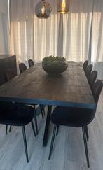 Zwarte eetkamer set mangohout tafel 200 x 100 en 8 stoelen, Huis en Inrichting, Complete eetkamers, Ophalen, Zo goed als nieuw