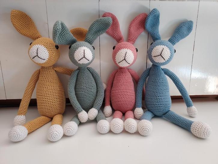 Gehaakt konijn, Kinderen en Baby's, Speelgoed | Knuffels en Pluche, Nieuw, Konijn, Ophalen of Verzenden