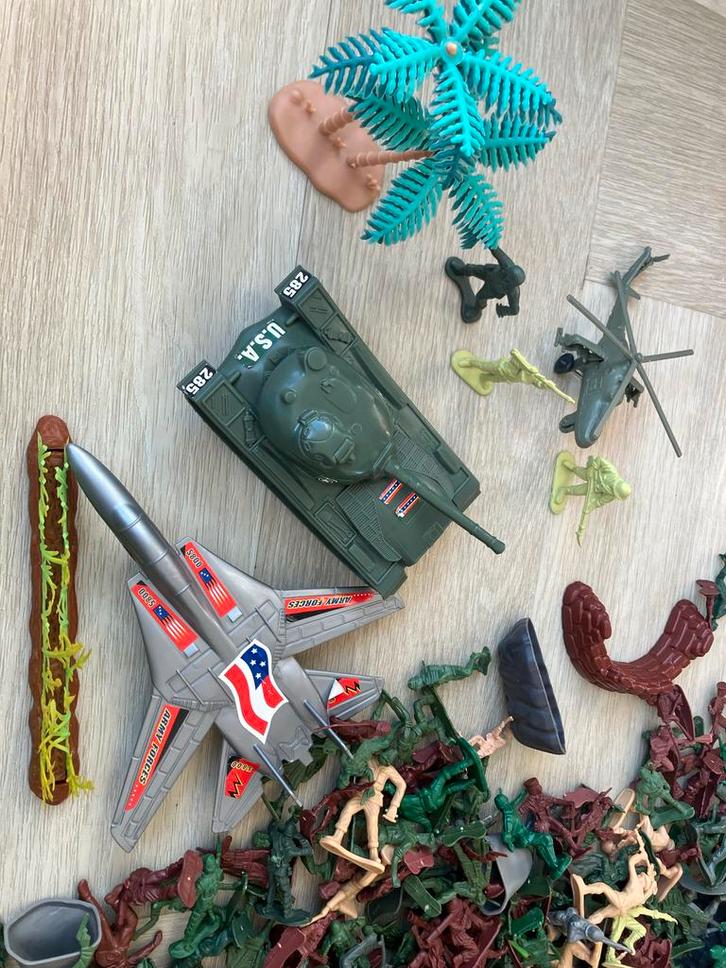 Speelgoed Soldaten Set, Kinderen en Baby's, Speelgoed | Overig, Gebruikt, Jongen of Meisje, Ophalen of Verzenden