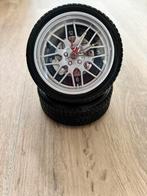 Wekker- klokje in de vorm van een autoband 15 cm hoog, Ophalen of Verzenden, Nieuw, Analoog, Wekker of Tafelklok