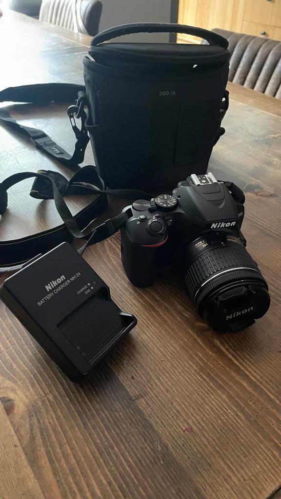 Nikon D3500 + Accu, Lader & Tas, Audio, Tv en Foto, Fotocamera's Digitaal, Gebruikt, Spiegelreflex, Nikon, 4 t/m 7 keer, Ophalen