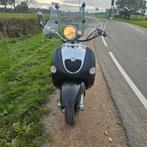 Scooter Retro Geel kenteken, Fietsen en Brommers, Scooters | Peugeot, Gebruikt, Overige modellen, Maximaal 45 km/u, Retro@