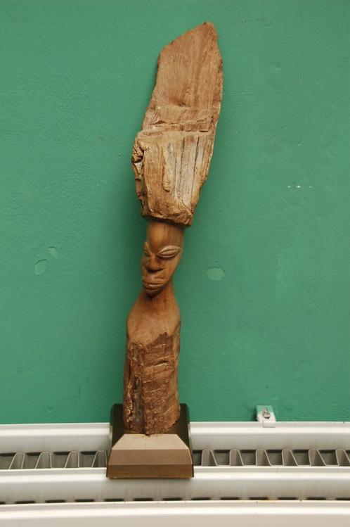 Vintage houten standbeeld, Antiek en Kunst, Kunst | Beelden en Houtsnijwerken, Ophalen of Verzenden