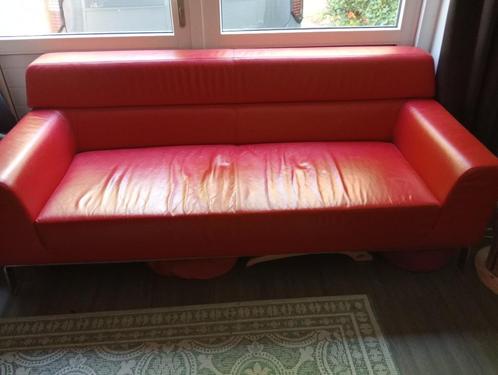 artifort bank, rood leer, Huis en Inrichting, Banken | Bankstellen, Zo goed als nieuw, Rechte bank, Driepersoons, 150 tot 200 cm