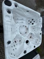 Mooie balboa jacuzzi met brominesysteem, Ophalen, Jacuzziboer, Zo goed als nieuw, Traan 5 9351 Vm leek