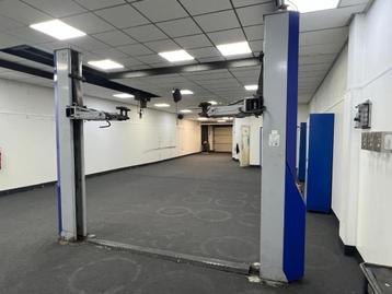 2 Koloms hefbrug - 3.2ton - AHL3225TC - Hydr/Elek. - €2250,- beschikbaar voor biedingen