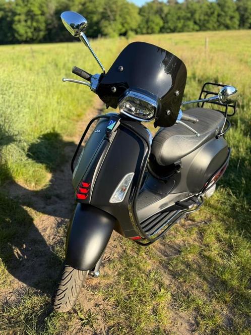 Vespa sprint 2021, Fietsen en Brommers, Scooters | Vespa, Gebruikt, Vespa S, Maximaal 45 km/u, Benzine, Ophalen
