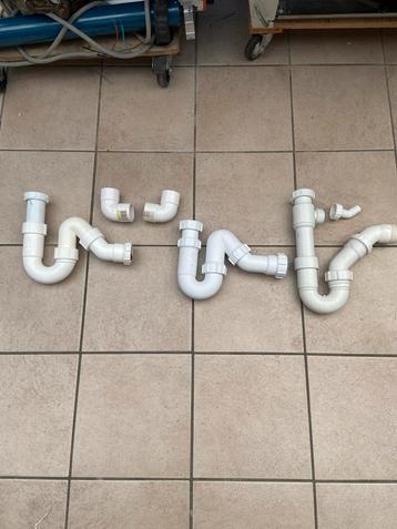 PVC Afvoerbuizen en Bochten - Diverse Maten beschikbaar voor biedingen