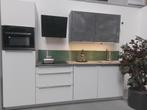 Nobilia Keuken, Showroomkeuken, Wit softmat, Staal look, Huis en Inrichting, Ophalen, Wit, Enkelwandige keuken, Zo goed als nieuw