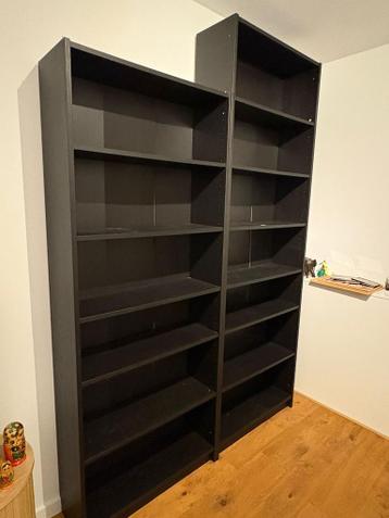 Twee Billy boekenkasten zwart eiken met opzetstuk - afbeelding 2