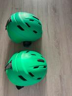 2 groene skihelmen kind universeel, Overige merken, Overige typen, Ophalen of Verzenden, Zo goed als nieuw