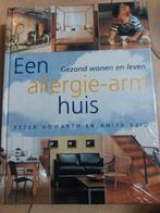 P. Howarth - Een allergie-arm huis, Ophalen of Verzenden, Zo goed als nieuw, Dieet en Voeding, P. Howarth; A. Reid
