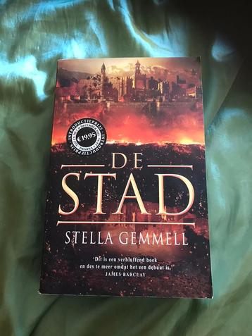 De stad Stella gemmell  beschikbaar voor biedingen