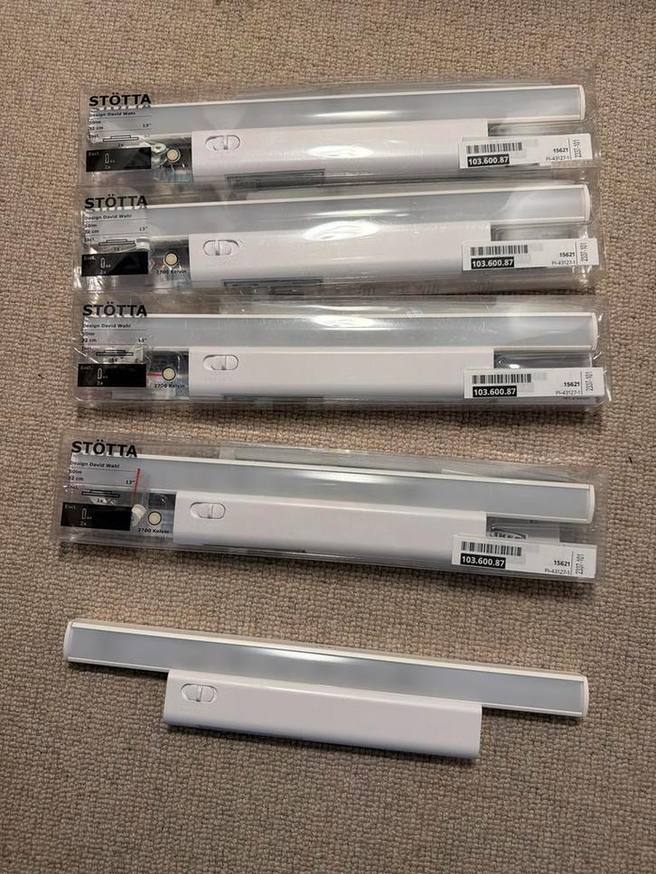 IKEA Stötta LED Kastverlichting - Nieuw in verpakking, Huis en Inrichting, Lampen | Vloerlampen, Nieuw, Minder dan 100 cm, Kunststof