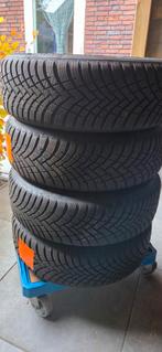 Winterbanden 195x65xR15, Ophalen, Zo goed als nieuw