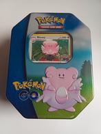 Pokémon GO Blissey Tin - Nieuw!, Hobby en Vrije tijd, Verzamelkaartspellen | Pokémon, Ophalen of Verzenden, Nieuw, Overige typen