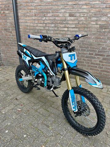 Ultra pitbike 125 cc beschikbaar voor biedingen