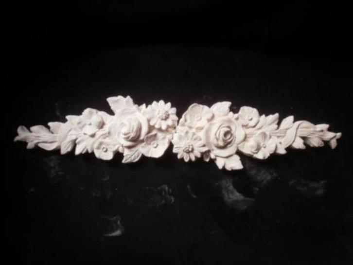 Nr7) bloemen ornament wit bestaat uit 2 delen nieuw, Antiek en Kunst, Curiosa en Brocante, Ophalen of Verzenden