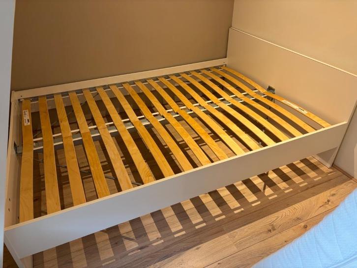 Tweepersoonsbed IKEA 140x200, Huis en Inrichting, Slaapkamer | Bedden, Gebruikt, Tweepersoons, 140 cm, 200 cm, Hout, Wit, Ophalen
