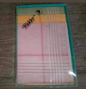 🌸3 retro zakdoeken🌸.   Nieuw beschikbaar voor biedingen