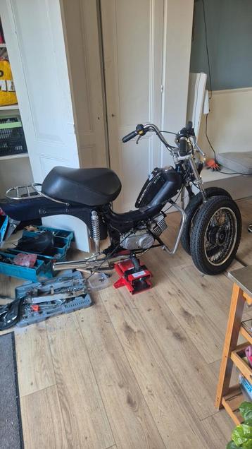 Tomos revival beschikbaar voor biedingen