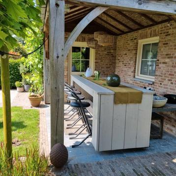 Hoge tuintafel eettafel toog  beschikbaar voor biedingen