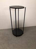 Zwarte bijzettafel, Huis en Inrichting, Woonaccessoires | Zuilen en Pilaren, Ophalen