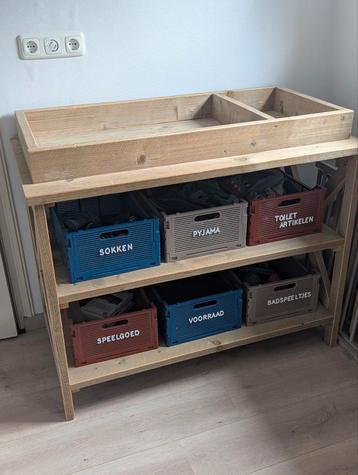 Te koop stoere commode beschikbaar voor biedingen